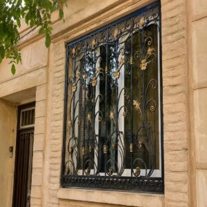 نرده پنجره آهنی مشکی مقاوم در برابر باران