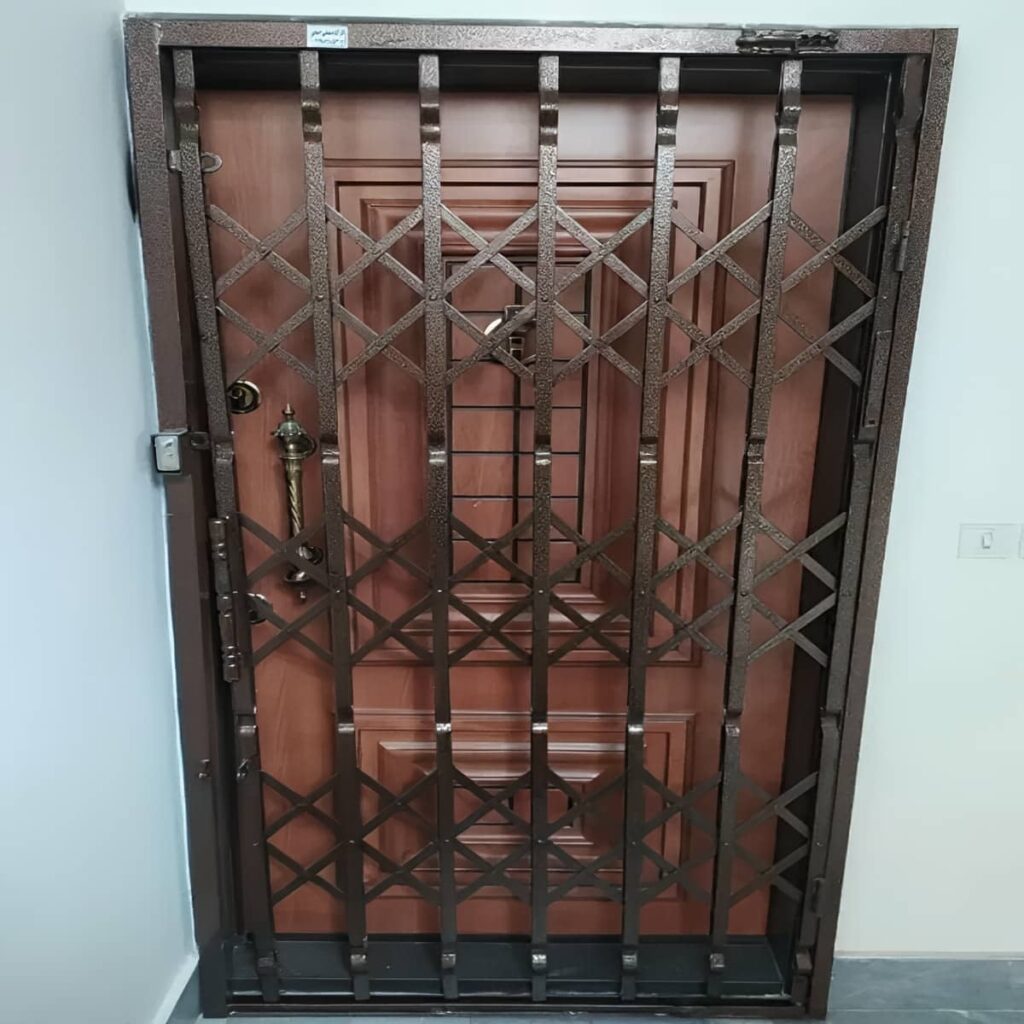 حفاظ آکاردئونی شیراز با پوشش رنگ کوره ای حفاظ آکاردئونی شیراز با پوشش رنگ کوره ای