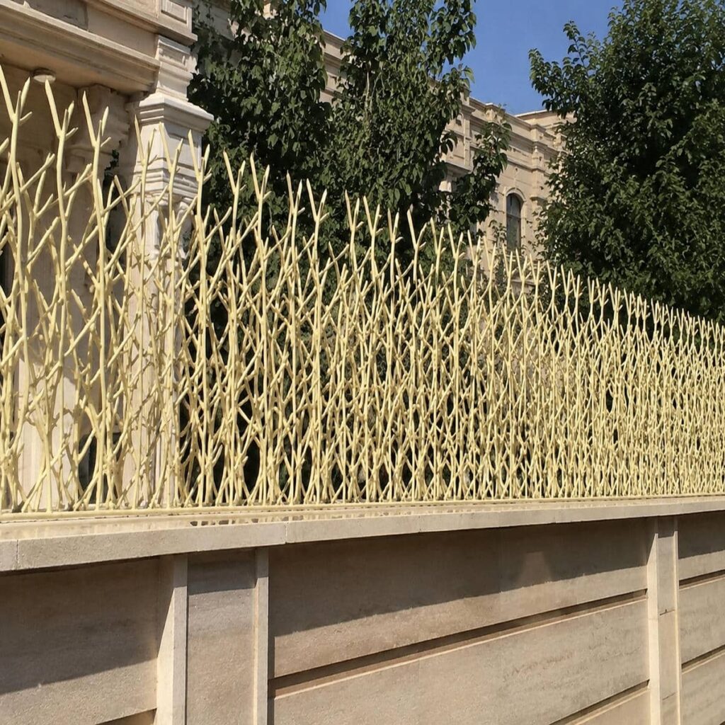 حفاظ دیوار استان خراسان جنوبی با پوشش فلزی محوطه
