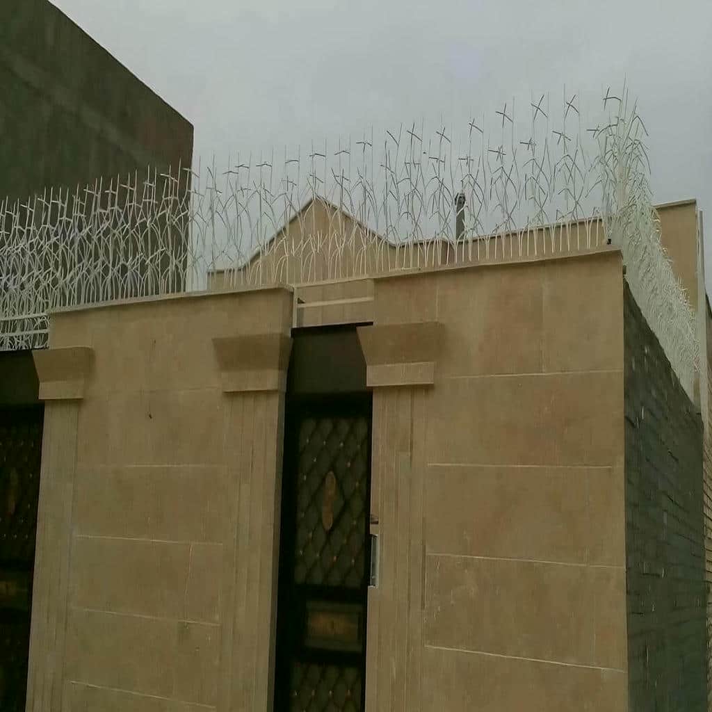 حفاظ دیوار سرنیزه ای بوشهر با پوشش مقاوم