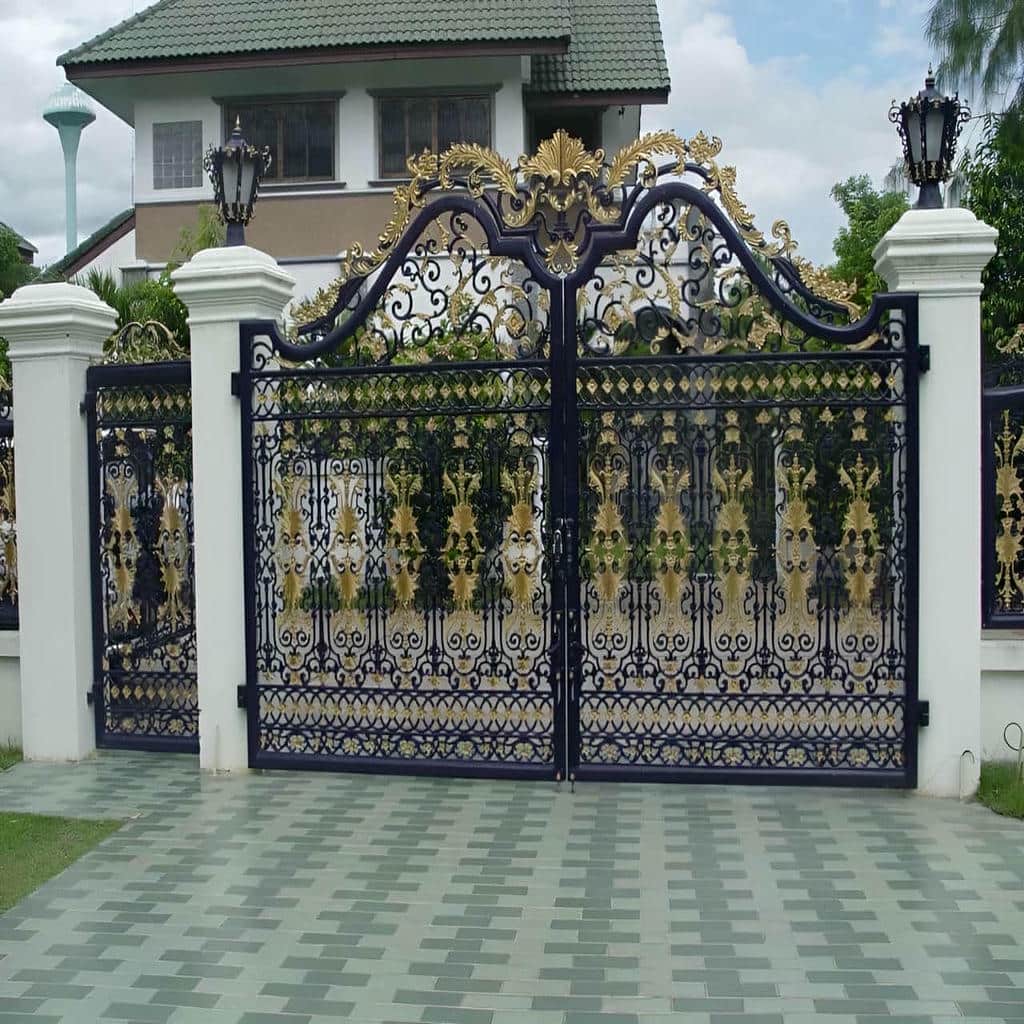 درب آهنی ویلایی با طراحی کلاسیک