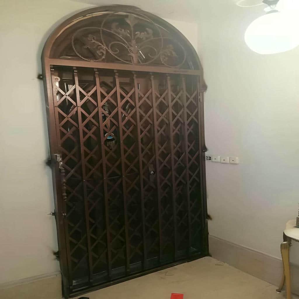 درب آکاردئونی رنگ کوره ای