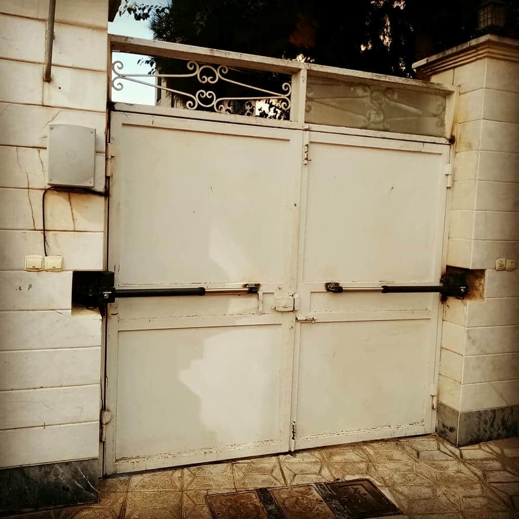 موتور درب پارکینگ دو لنگه
