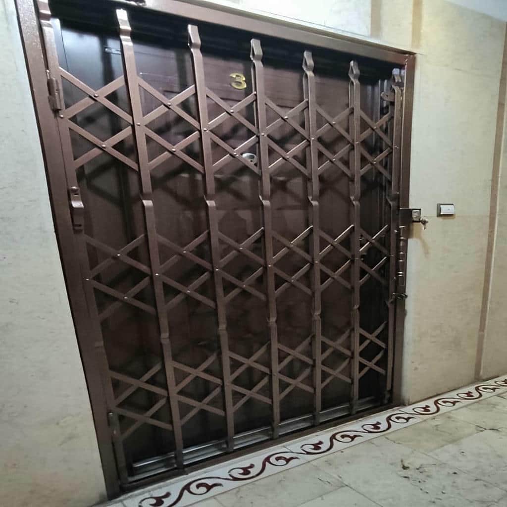 مرکز تخصصی حفاظ درب آکاردئونی در قزوین و حومه